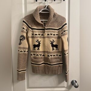 TNA Aritzia 100% Lambswool Sweater